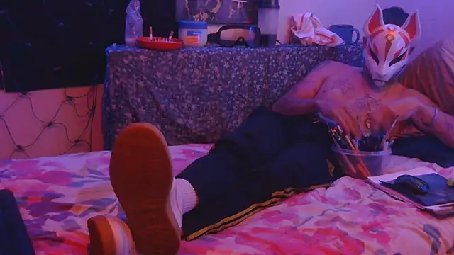 Snapshot of TheOneYouLove69 chatting on November 7, 1:10 am TheOneYouLove69 online show from November 7, 1:10 am