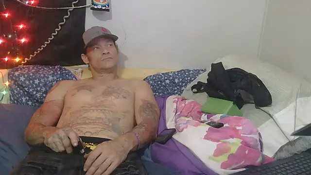 TheOneYouLove69 online show from October 9, 6:47 am