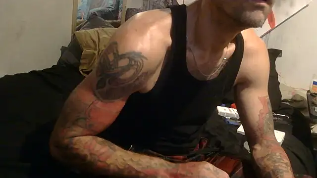 TheOneYouLove69 online show from May 29, 8:04 pm