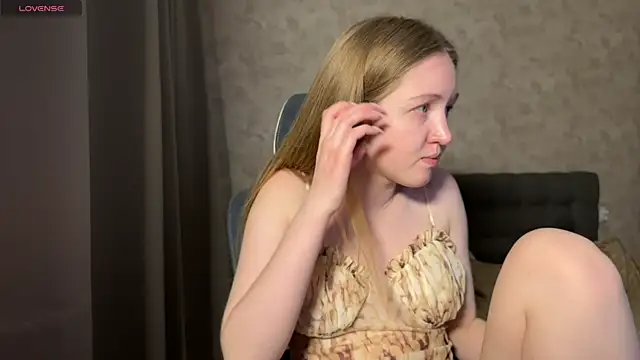 weshycouple online show from March 6, 6:48 pm