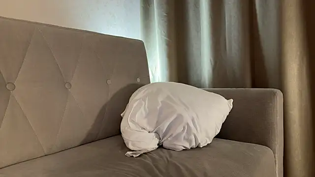 weshycouple online show from March 23, 7:03 pm