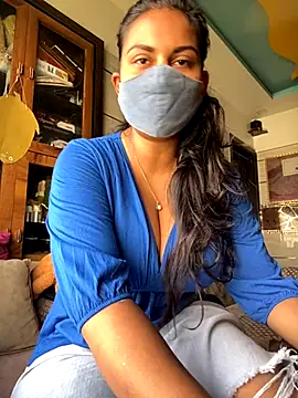 HaaniKaur online show from November 1, 7:24 am