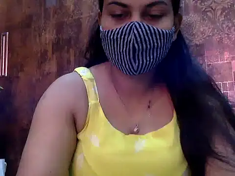 Snapshot of HaaniKaur chatting on March 13, 6:58 am HaaniKaur online show from March 13, 6:58 am