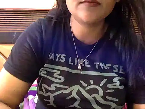 Snapshot of HaaniKaur chatting on October 13, 8:16 am HaaniKaur online show from October 13, 8:16 am