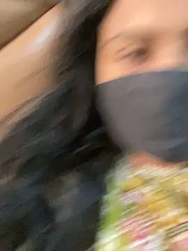 HaaniKaur online show from February 12, 9:53 am