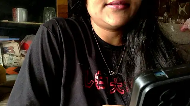 HaaniKaur online show from June 11, 5:04 am