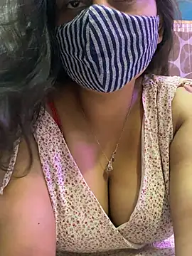 Snapshot of HaaniKaur chatting on March 1, 5:27 pm HaaniKaur online show from March 1, 5:27 pm