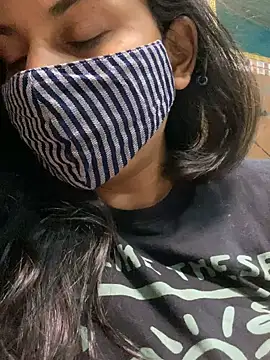Snapshot of HaaniKaur chatting on January 10, 5:24 pm HaaniKaur online show from January 10, 5:24 pm