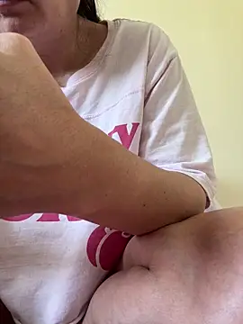 xLadyScarlettx online show from February 12, 5:13 pm