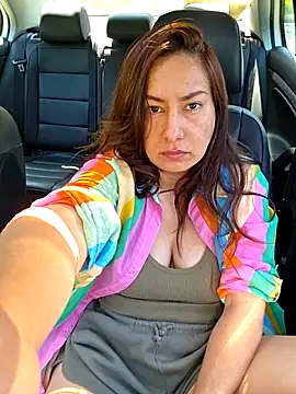 xLadyScarlettx online show from April 18, 4:20 pm