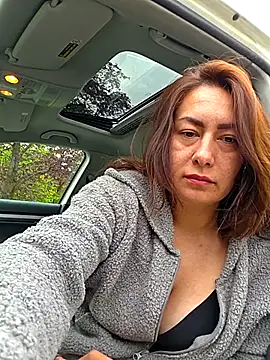 xLadyScarlettx online show from April 22, 8:59 pm