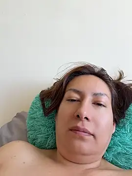 xLadyScarlettx online show from June 24, 12:37 pm