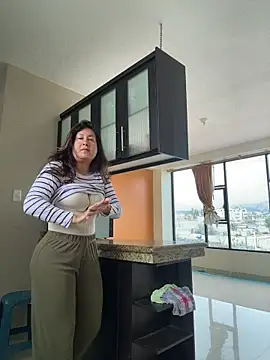 Snapshot of xLadyScarlettx chatting on October 28, 1:43 pm xLadyScarlettx online show from October 28, 1:43 pm