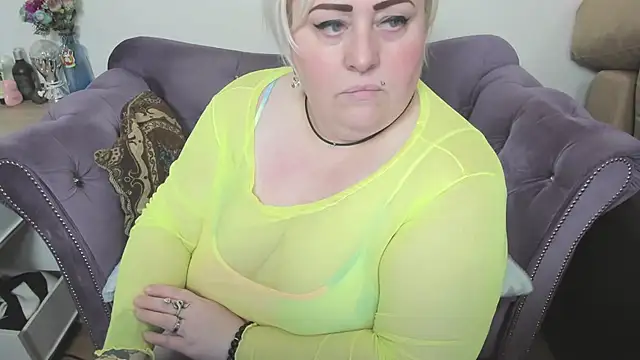 fashiona online show from March 12, 9:24 am