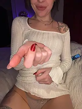 RubyLunaa online show from December 15, 7:52 pm