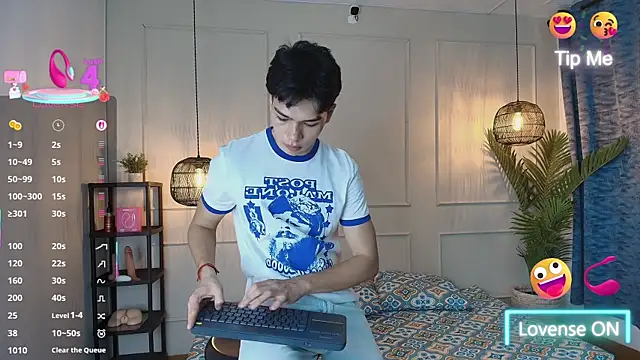 luandy online show from April 8, 11:33 am