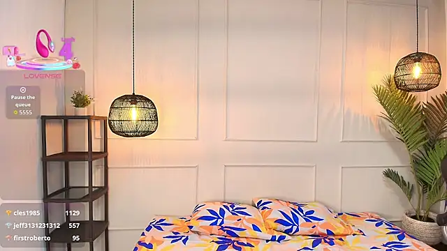 luandy online show from November 18, 7:50 pm