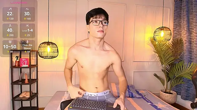 luandy online show from December 2, 8:10 pm