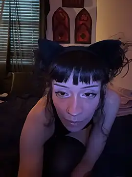Snapshot of Gothbabbi chatting on October 17, 10:55 pm Gothbabbi online show from October 17, 10:55 pm