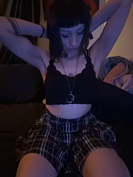 Snapshot of Gothbabbi chatting on October 5, 3:52 am Gothbabbi online show from October 5, 3:52 am