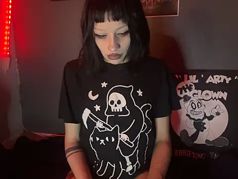 Snapshot of Gothbabbi chatting on September 15, 7:36 pm Gothbabbi online show from September 15, 7:36 pm