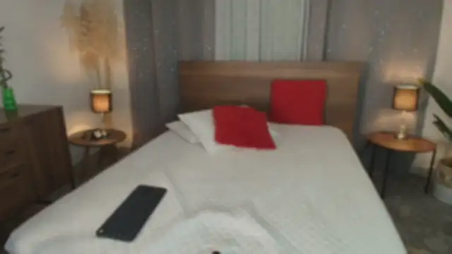 Isaa Coleman  online show from October 16, 10:07 pm