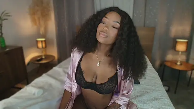 Isaa Coleman  online show from December 17, 10:48 pm