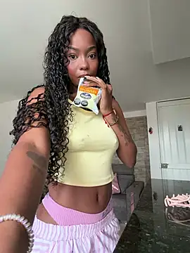 Isaa Coleman  online show from July 9, 10:31 pm