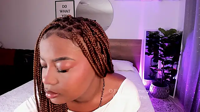 Isaa Coleman  online show from January 28, 12:15 am