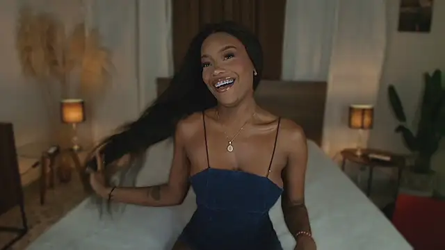 Isaa Coleman  online show from February 26, 9:37 pm