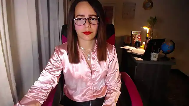 danielle rose 1 online show from March 7, 7:30 pm