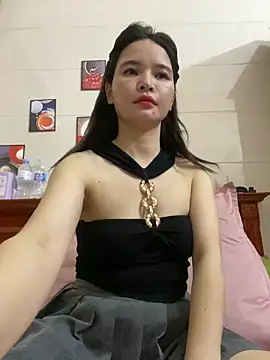 Snapshot of LiLi-Kirix99 chatting on June 19, 1:17 pm LiLi-Kirix99 online show from June 19, 1:17 pm