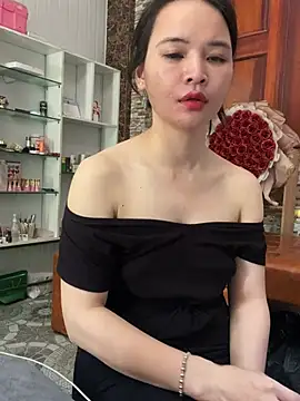 LiLi-Kirix99 online show from June 1, 8:25 am