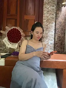 Snapshot of LiLi-Kirix99 chatting on July 4, 7:26 am LiLi-Kirix99 online show from July 4, 7:26 am