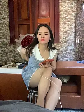 LiLi-Kirix99 online show from June 4, 4:17 am