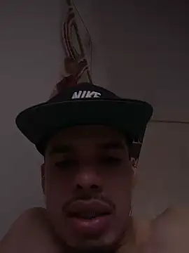 mateoleonee online show from March 13, 7:30 pm