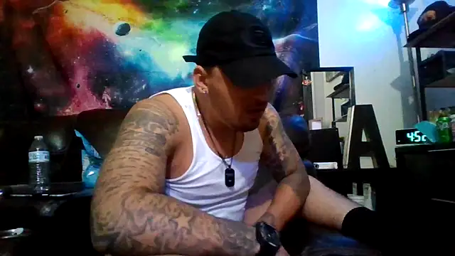 Snapshot of Antoniothedon chatting on October 22, 11:53 am Antoniothedon online show from October 22, 11:53 am