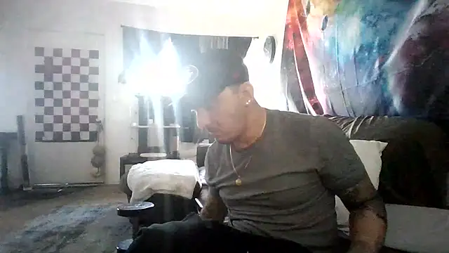 Antoniothedon online show from December 15, 8:25 pm