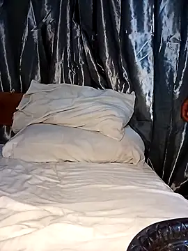 Snapshot of sexxylucia chatting on September 17, 6:10 pm sexxylucia online show from September 17, 6:10 pm