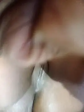 Snapshot of sexxylucia chatting on November 15, 7:23 am sexxylucia online show from November 15, 7:23 am