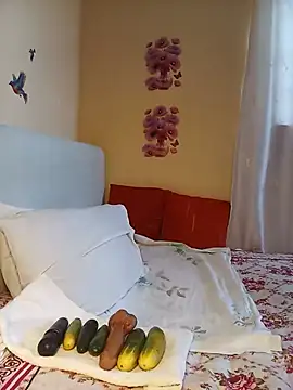 sexxylucia online show from June 21, 9:59 am