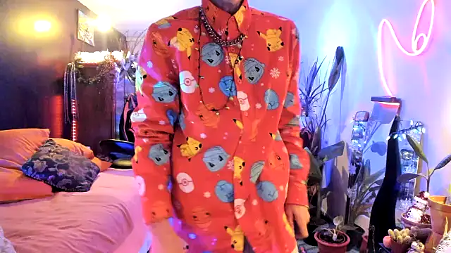 Snapshot of leatherz69 chatting on December 25, 3:40 am leatherz69 online show from December 25, 3:40 am