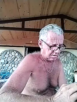 Snapshot of Freddy1962 chatting on December 8, 4:11 am Freddy1962 online show from December 8, 4:11 am
