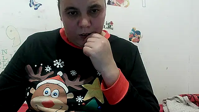 Snapshot of VixenBya chatting on December 13, 3:54 pm VixenBya online show from December 13, 3:54 pm