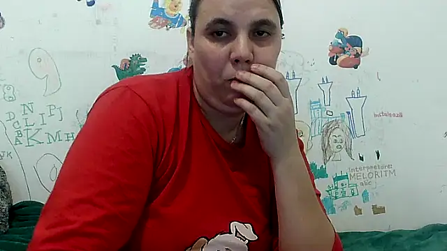 Snapshot of VixenBya chatting on January 18, 1:29 pm VixenBya online show from January 18, 1:29 pm