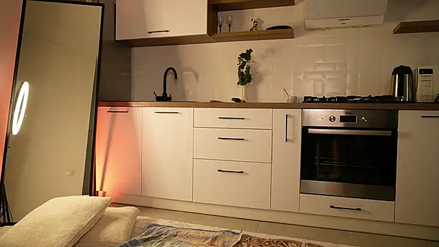 Kristina diamond online show from November 14, 1:26 pm