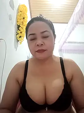 Sexy-bigtits2024 online show from January 3, 11:44 pm