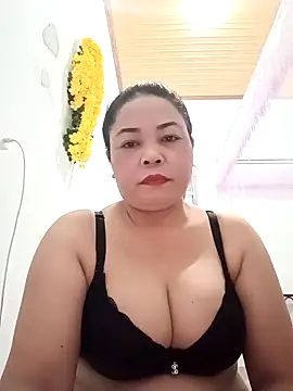 Sexy-bigtits2024 online show from January 15, 7:15 am