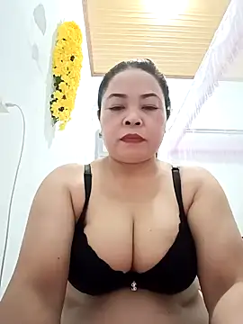 Sexy-bigtits2024 online show from December 14, 1:38 am