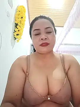 Sexy-bigtits2024 online show from December 18, 1:02 pm